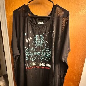Torrid Size 5 Star Wars Darth Vader Shirt with Mesh Sleeves